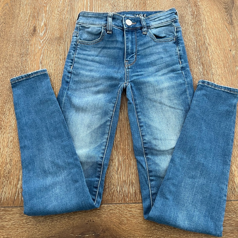 American Eagle Hi-Rise Jegging size 00 Regular. EUC